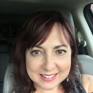 Meet your Posher, April